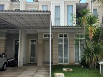 Rumah Eastcoast Park Pakuwon City Dkt Kertajaya , Dharmahusada
