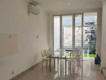 Rumah Eastcoast Park Pakuwon City Dkt Kertajaya , Dharmahusada