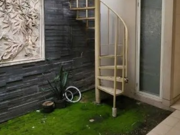 Rumah Eastcoast Park Pakuwon City Dkt Kertajaya , Dharmahusada