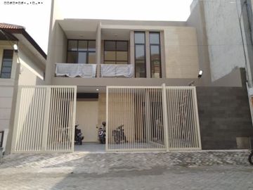 Rumah dekat jalan Raya Panjang Jiwo (UBAYA) NEW, MINIMALIS
