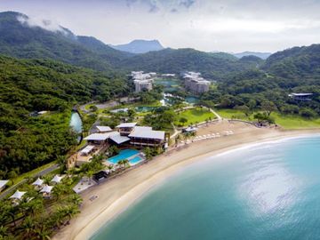 2BR Condo by the Beach for SALE in Pico De Loro, Batangas