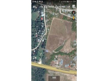 Propiedad y terreno de 7.6 hectáreas