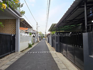 Dijual Rumah Baru Renovasi di Jl Kencana Setiabudi Cocok Untuk Kos
