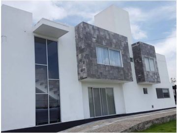 CASA RESIDENCIAL EN VENTA EN SAN LUCAS CUAUHTELULPAN, TLAXCALA