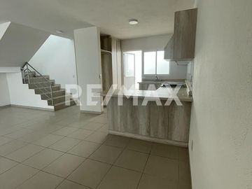 VENTA CASA  EN VISTA AZUL CORREGIDORA