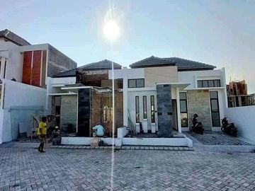 Turun Harga Rumah Pinggir Jalan Tegalgondo Kota Batu