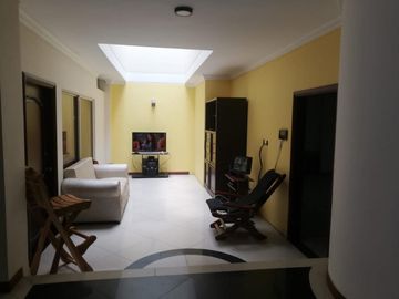 casa en venta en la flora. Cod V811