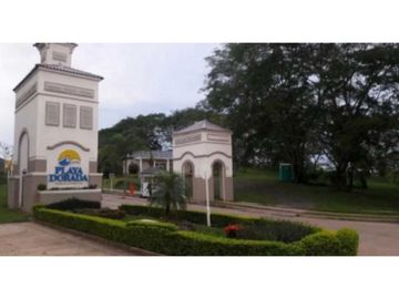 VENDO APARTAMENTO EN ARRAIJAN PLAYA DORADA 2R