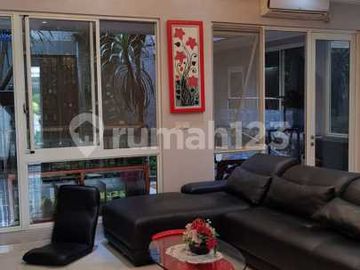 Rumah Dijual Asri Siap Transaksi Lokasi Dekat Fasilitas Lengkap di Alam Sutera