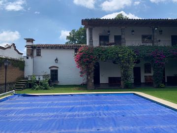 Residencia estilo Cuernavaca