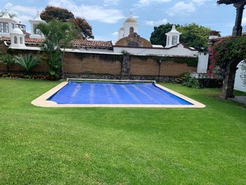 Residencia estilo Cuernavaca