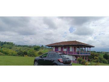 SE VENDE FINCA EN LA VIA CIRCASIA - MONTENEGRO