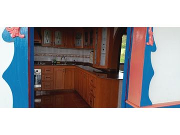 SE VENDE FINCA EN LA VIA CIRCASIA - MONTENEGRO