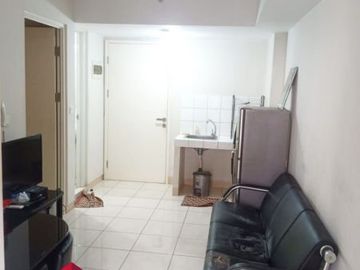 Disewakan Apartemen Springlake 2BR Tower Davallia 19 Full Furnish View Pool