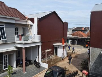 hunian mewah 2 lantai dealova caringin