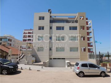DEPARTAMENTO 2 AMBIENTES, CON COCHERA, FRENTE AL MAR, VILLA GESELL