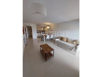 DEPARTAMENTO 2 AMBIENTES, CON COCHERA, FRENTE AL MAR, VILLA GESELL