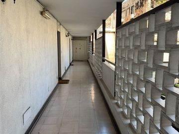 Departamento en venta de 3 dorm. + 2 baños en Providencia