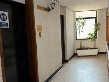 Departamento en venta de 3 dorm. + 2 baños en Providencia