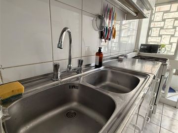 Departamento en venta de 3 dorm. + 2 baños en Providencia