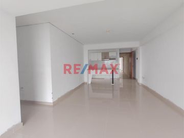 Descubre este hermoso departamento de 📐87 m² en el sexto piso de un edificio moderno en la Urb. Natasha Alta.

✨Características principales:

3 ha