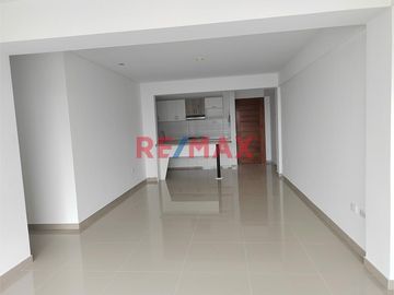 Descubre este hermoso departamento de 📐87 m² en el sexto piso de un edificio moderno en la Urb. Natasha Alta.

✨Características principales:

3 ha