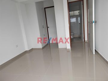 Descubre este hermoso departamento de 📐87 m² en el sexto piso de un edificio moderno en la Urb. Natasha Alta.

✨Características principales:

3 ha