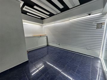 Local Comercial en arriendo en Providencia