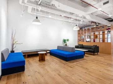 All-inclusive access to coworking space in Signature Revenue Tower