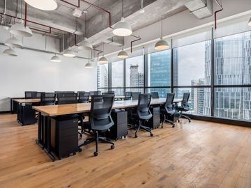 All-inclusive access to coworking space in Signature Revenue Tower