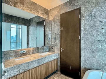 Luxury Apartment Senopati Suites 4BR 287m2 View Kota