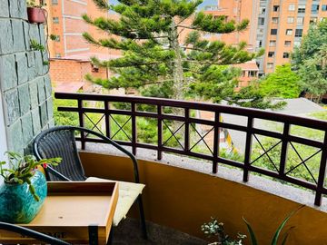 apartamento en venta en laureles, don quijote. Cod V12584