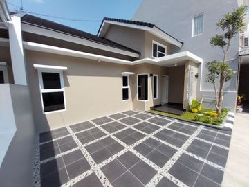 Miliki Rumah Baru Siap Huni Selatan Pasar Sleman