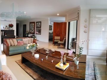 VENDO BONITA CASA, KM 2.5 VÍA SAMBORONDÓN