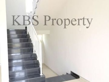 Disewa Rumah 2 Lt Type 141/162 m2 Lokasi The Home Southlink - Batam