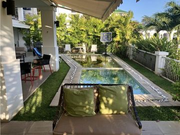 SE VENDE APARTAMENTO EN PLAYA BIJAO CON JARDIN Y PISCINA PRIVADA