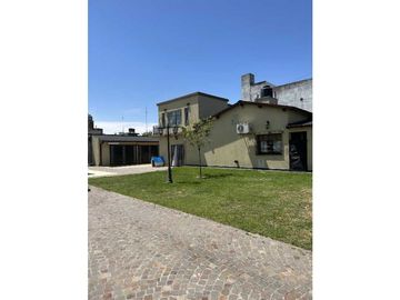 Venta casa 4 AMB parque san martín merlo