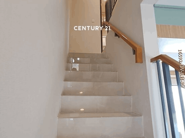 Hunian Modern Minimalis Di Kawasan Strategis Cherrywoods Bintaro