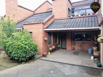 Casa de venta en ECU 911- Av. 10 agosto – código:19592