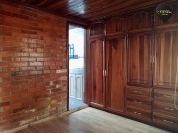 Casa de venta en ECU 911- Av. 10 agosto – código:19592