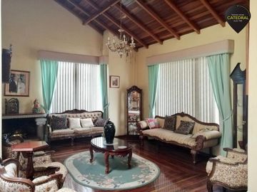 Casa de venta en ECU 911- Av. 10 agosto – código:19592