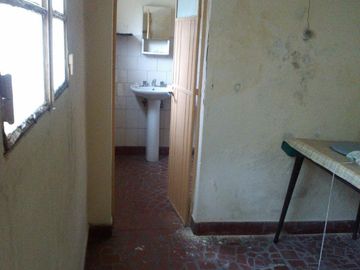 ¡APTO CREDITO Importante casa en Bella Vista - ¡INMEJORABLE UBICACIÓN