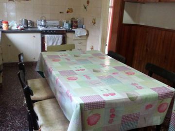¡APTO CREDITO Importante casa en Bella Vista - ¡INMEJORABLE UBICACIÓN