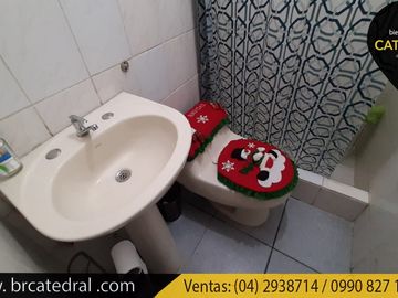 Casa de venta en Guayacanes – código:19916