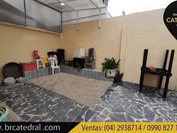 Casa de venta en Guayacanes – código:19916