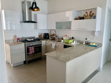 VENTA APARTAMENTO AMOBLADO EN BELLA VISTA PH MARINA PARK (1)