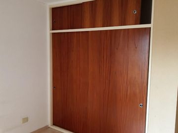 EXCELENTE DEPARTAMENTO 2 AMBIENTES CON COCHERA.