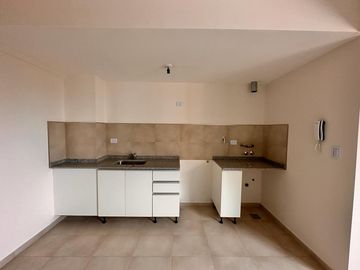 Hermoso departamento de 1 dormitorio a estrenar en VENTA, Av. Alem al 100