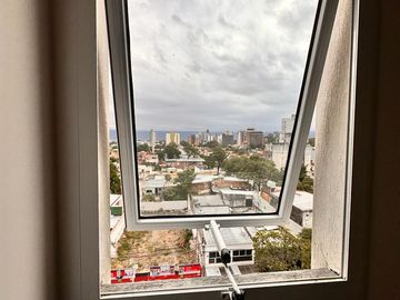 Hermoso departamento de 1 dormitorio a estrenar en VENTA, Av. Alem al 100