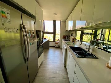 Departamento en venta de 4 dormitorios en Lo Barnechea